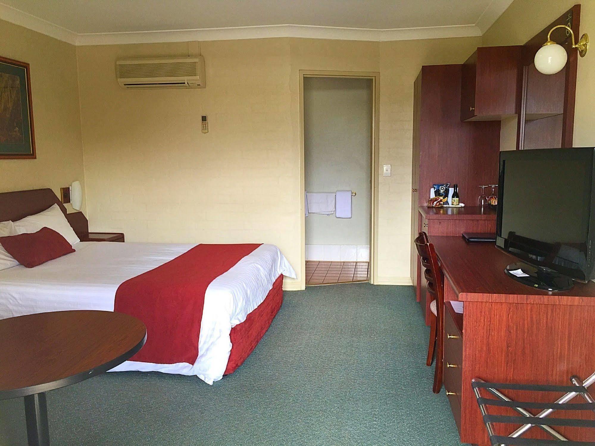 Town Square Motel Orange Zewnętrze zdjęcie